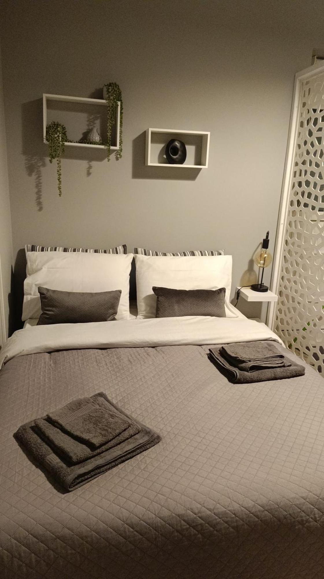 Apartment Tiny Little Athen